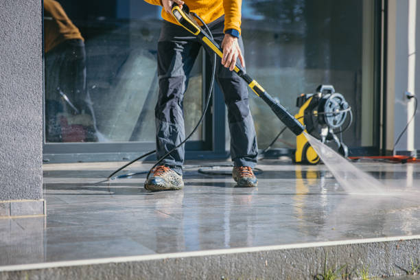 Best Roof Washing  in Montclair, CA